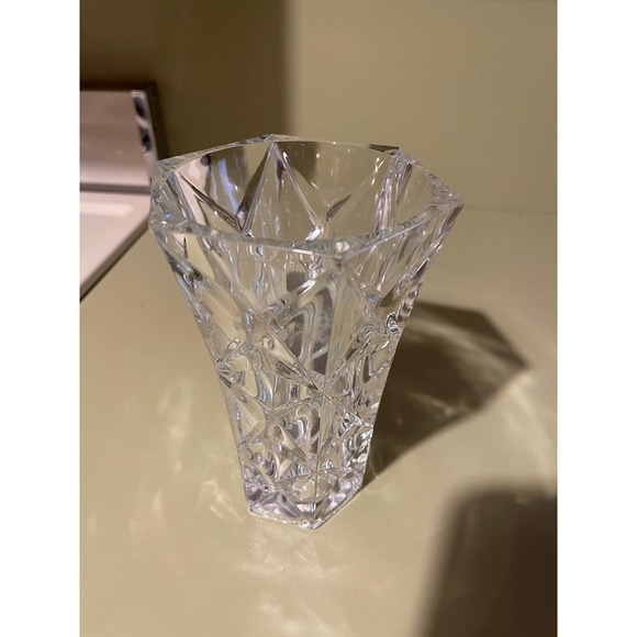 Vintage Approx. 10" Lead Crystal Flower Hexagonal Vase - Picture 6 of 10